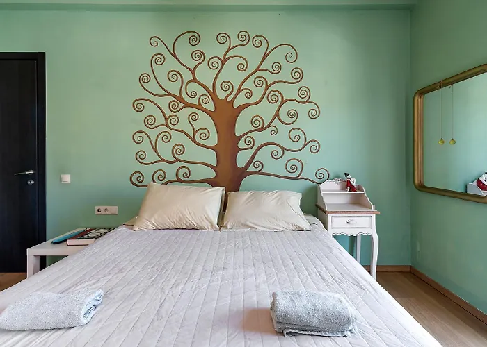 Capricorn Studio Home
